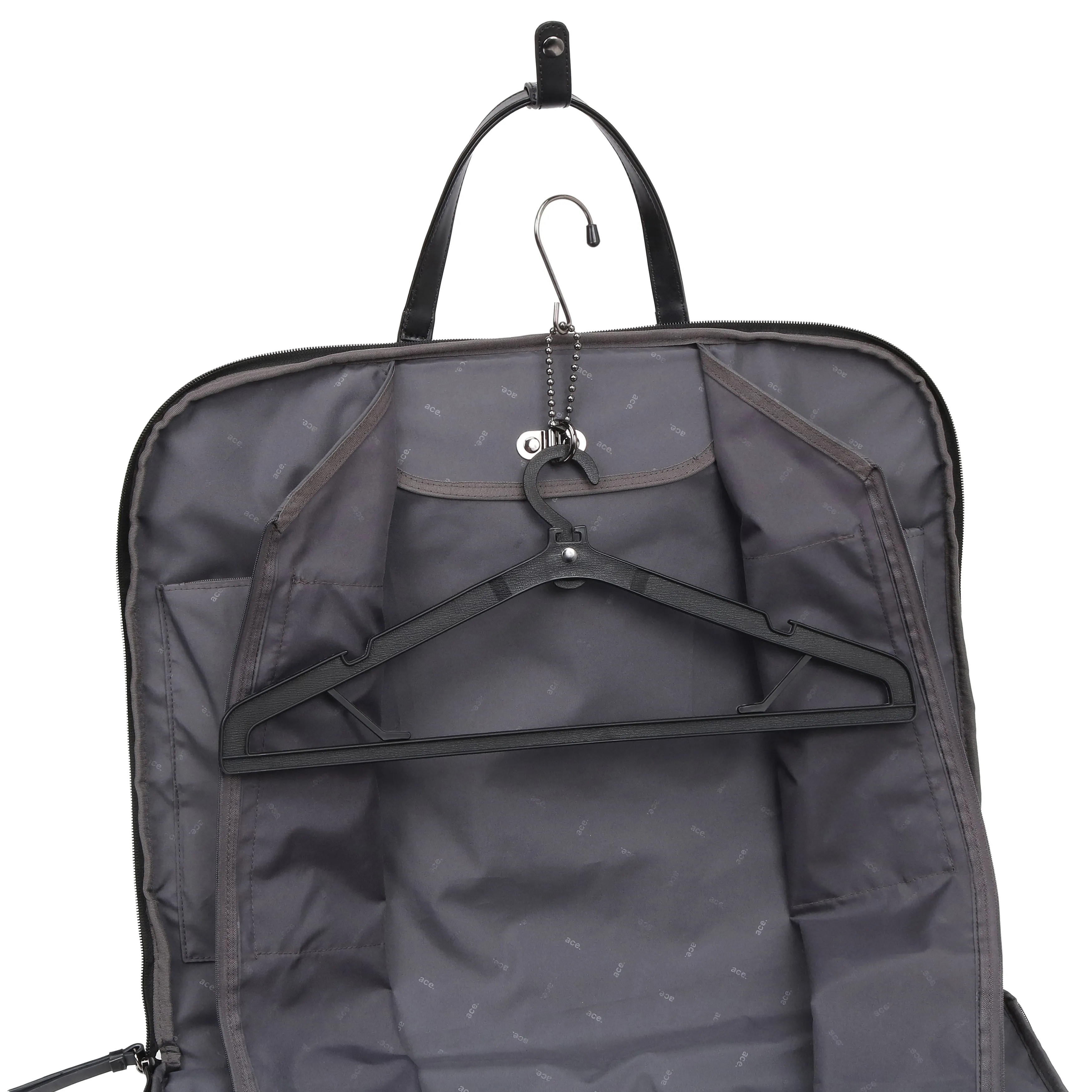 ace. Garment Bag