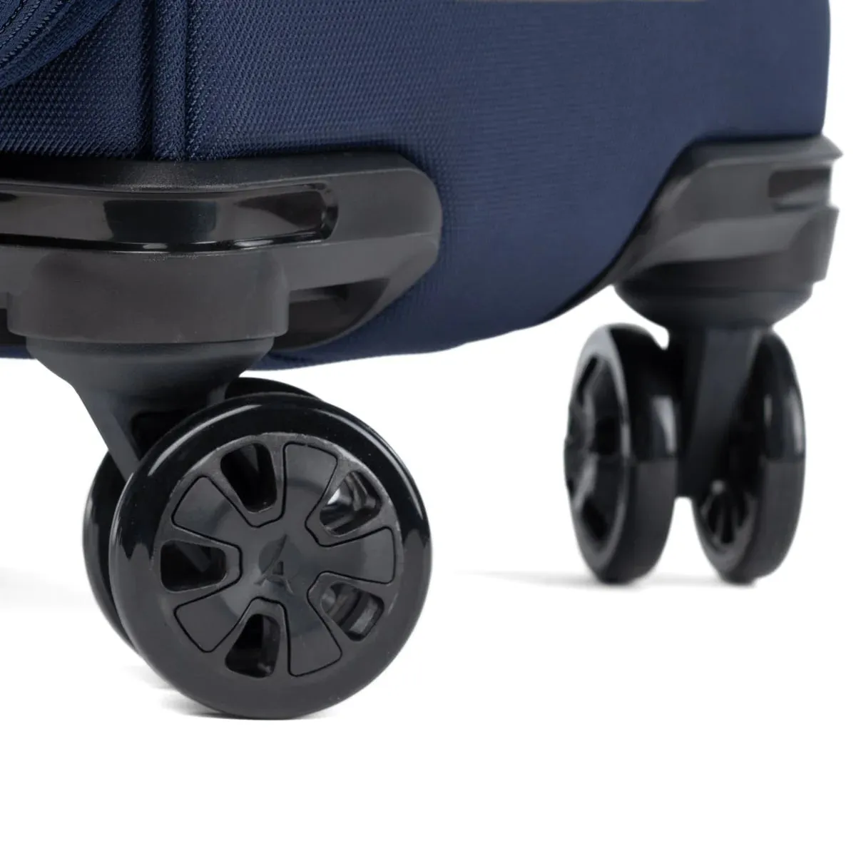 Crew Classic Large Check-in Expandable Spinner