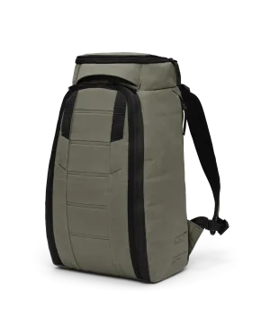 Hugger Backpack 20L Forest Green