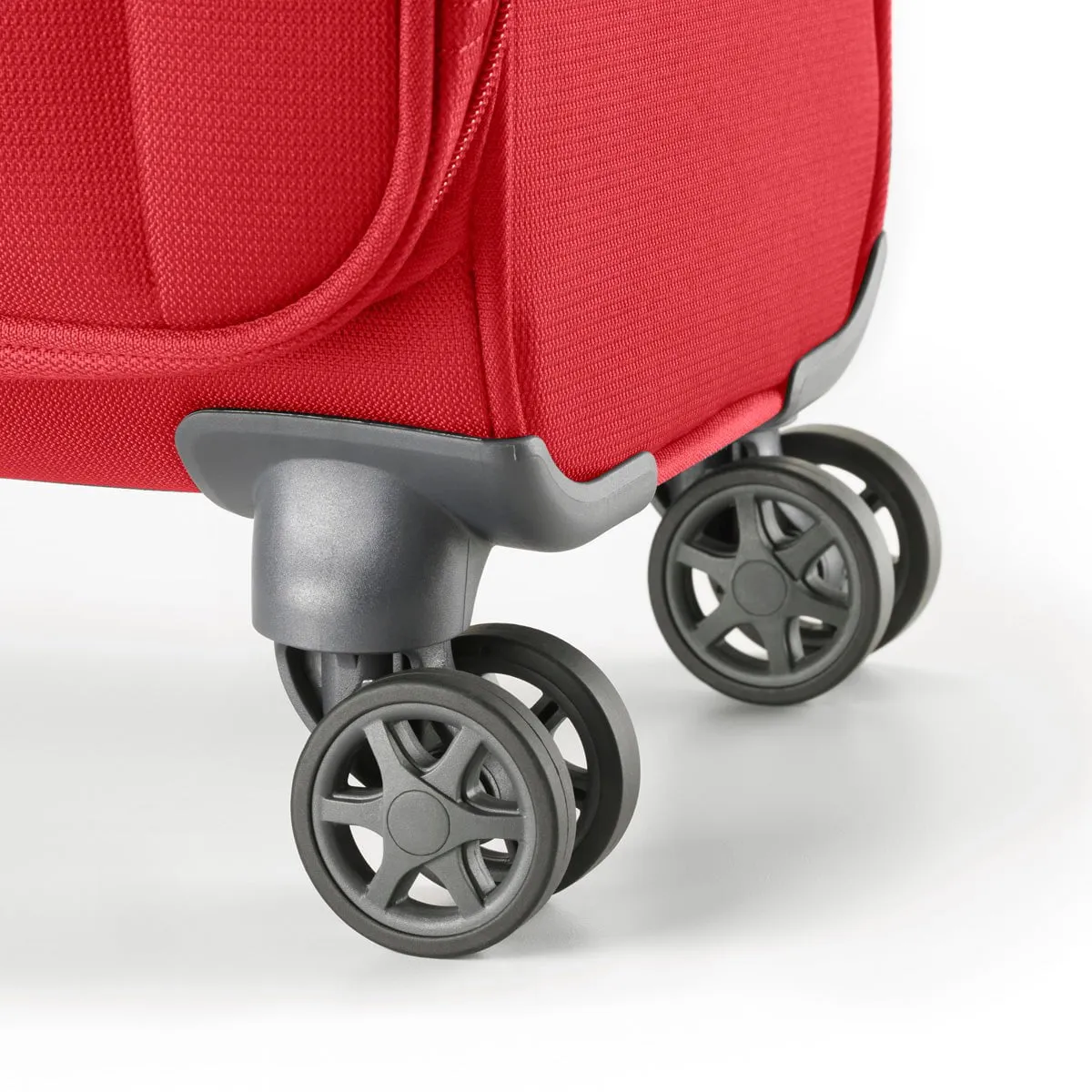 Samsonite Rhapsody Superlite Spinner Carry-On Luggage
