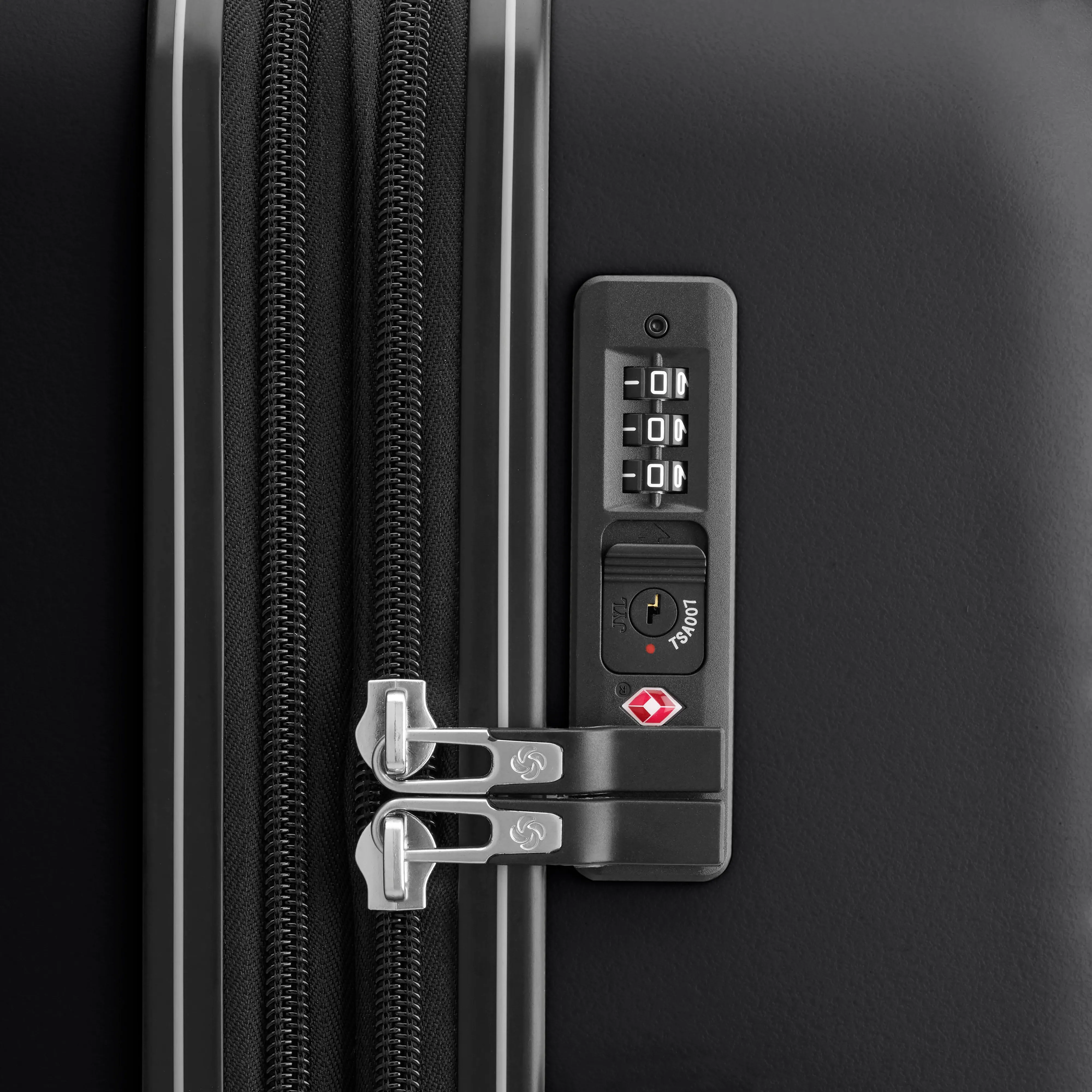 Samsonite Sirocco Spinner Medium Expandable Luggage