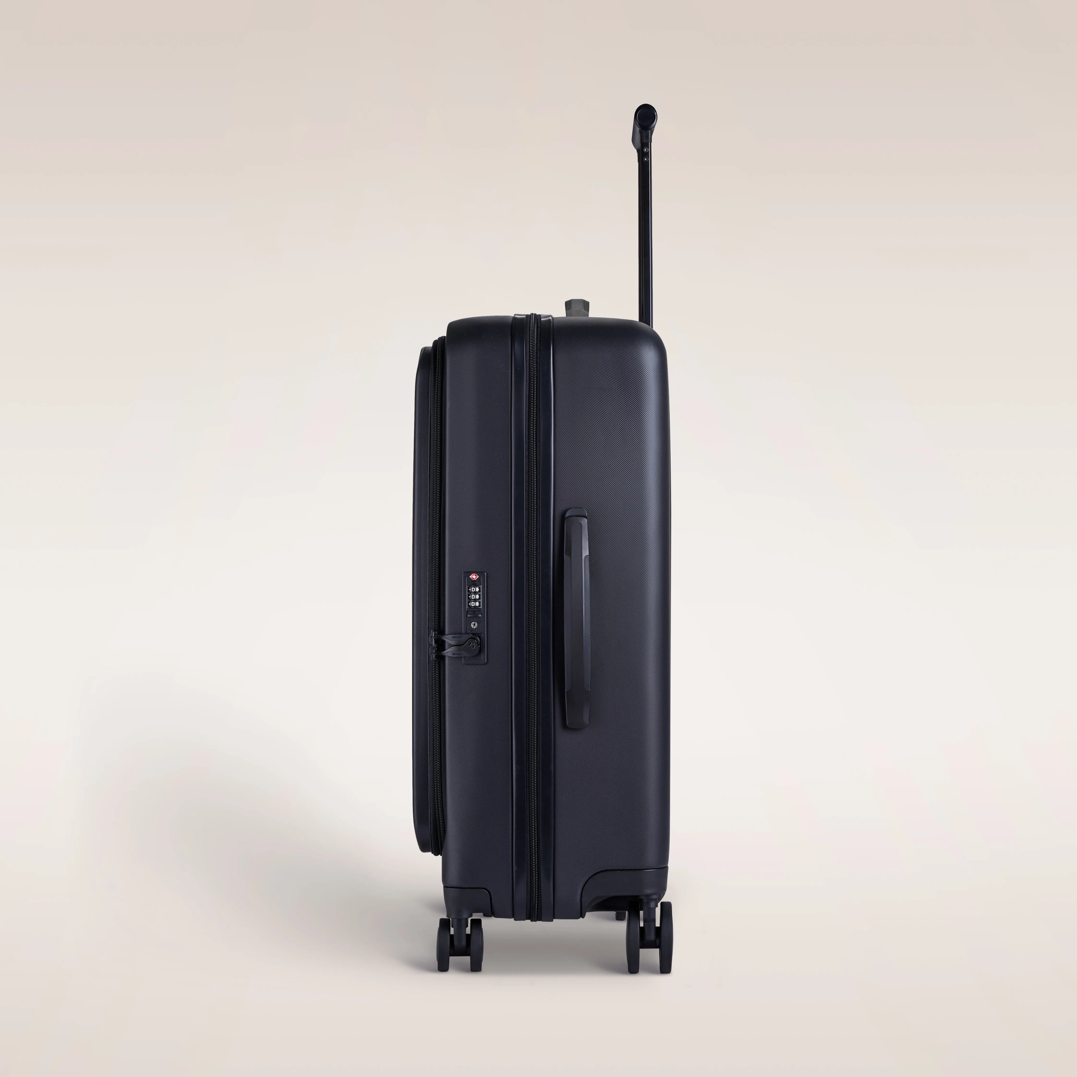 Verage© Greenwich 25" Medium Hardside Expandable Spinner Luggage