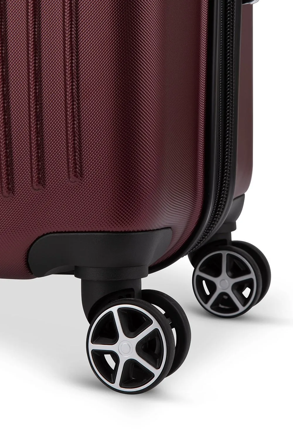 Wenger St-Moritz 28" Expandable Spinner Luggage